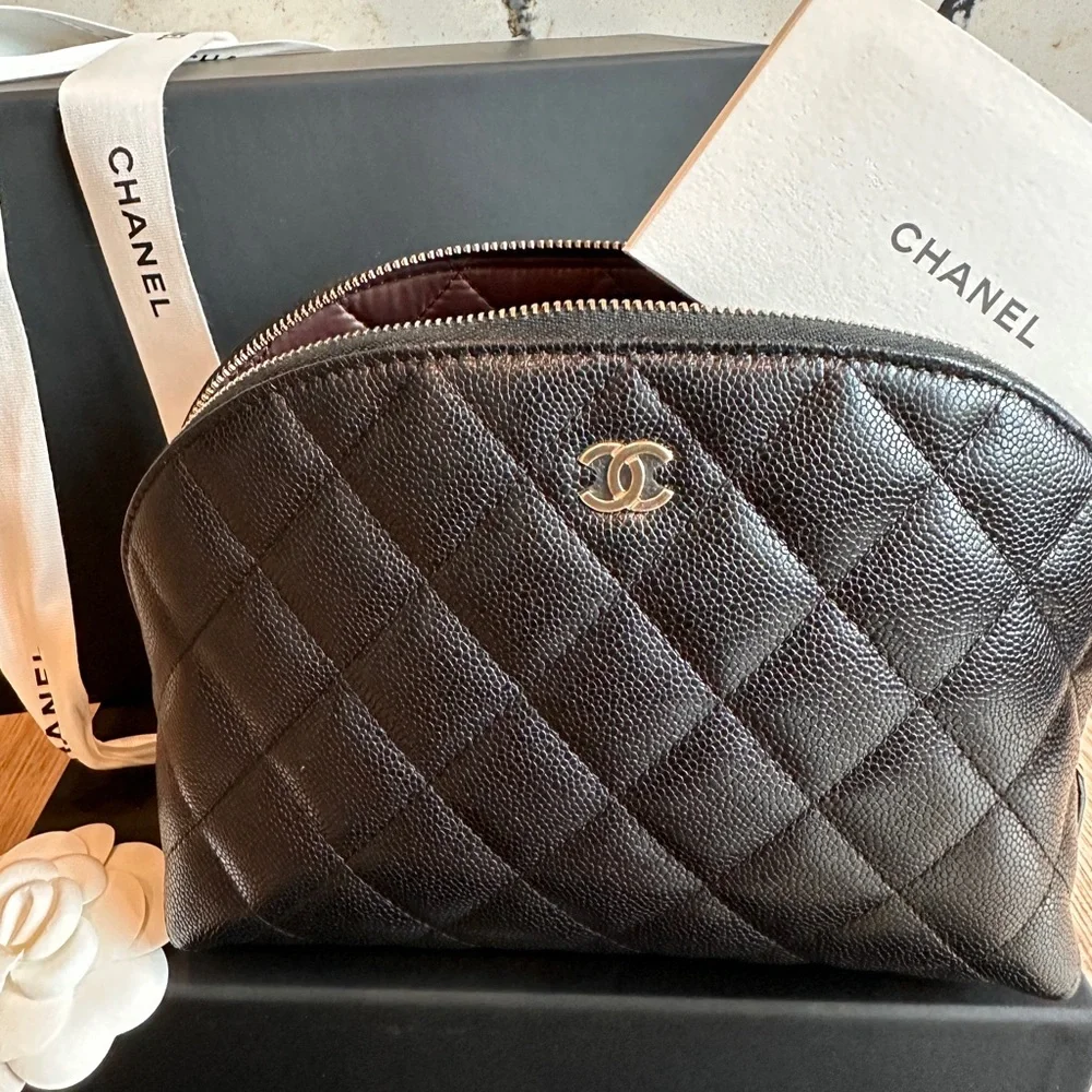 FULL SET - CHANEL Black Caviar Quilted Zipped Cosmetic Case - Picture 8 of 13